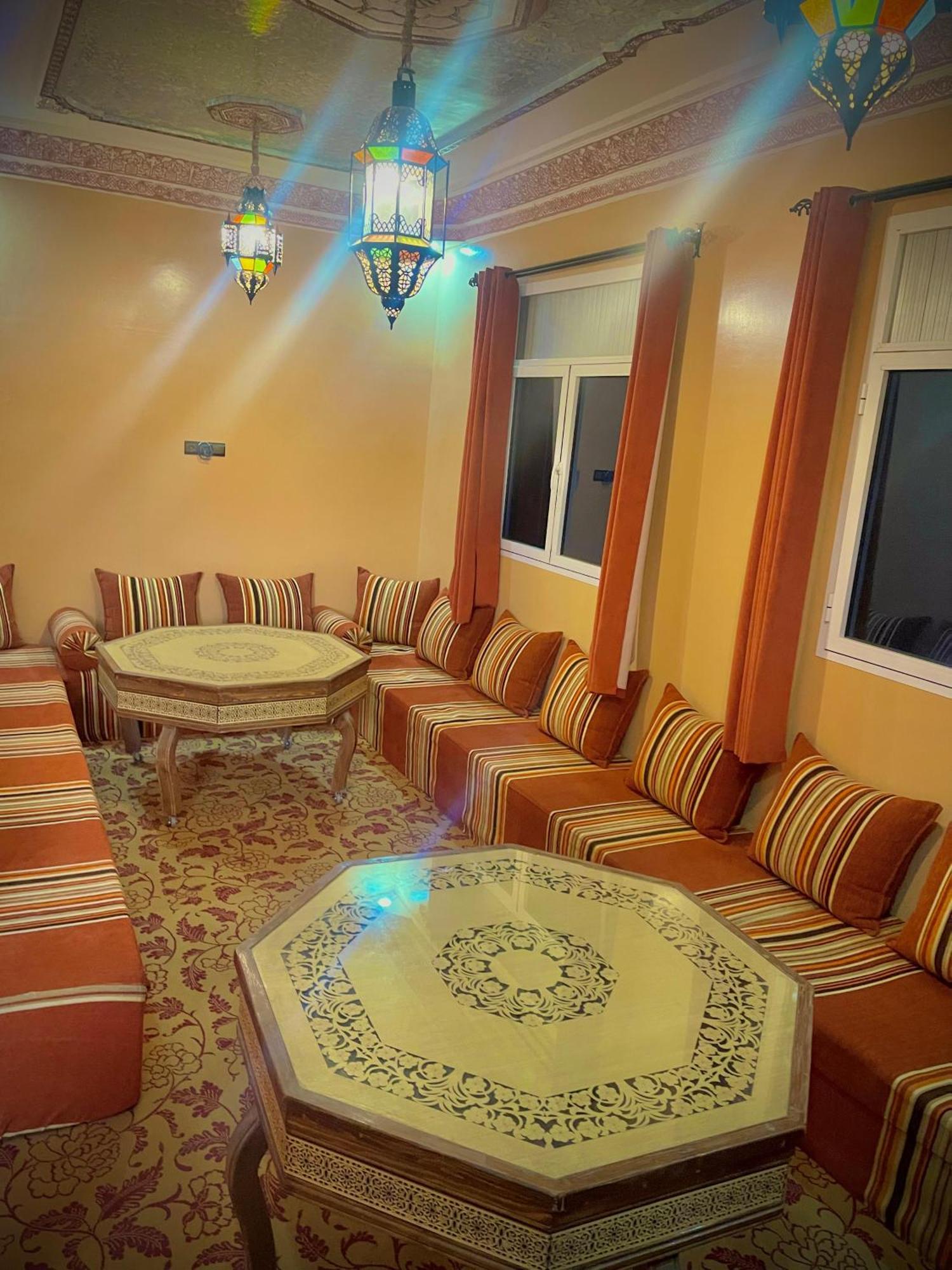 Luxury Family Apartment Мерзуга Экстерьер фото