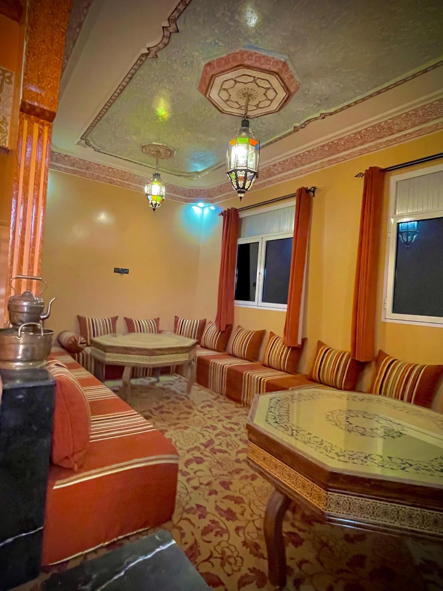 Luxury Family Apartment Мерзуга Экстерьер фото